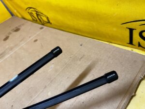 KOMPLET RAMIONA WYCIERACZKI PRZÓD RENAULT KOLEOS II EU