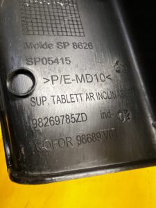 OSŁONA BOCZEK MOCOWANIE PÓŁKI BAGAŻNIKA TYŁ PRAWY CITROEN DS7 CROSSBACK X74