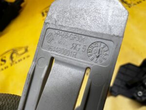 OSŁONA ZAŚLEPKA UCHWYT PODSUFITKI RENAULT CLIO IV