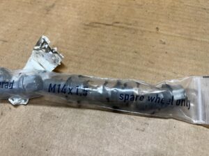 ZESTAW NAPRAWCZY LEWAREK KLUCZ DO KÓŁ MERCEDES GL X166