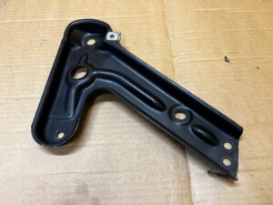 MOCOWANIE WSPORNIK SANEK PASA PRZEDNIEGO PRZÓD LEWY MERCEDES GL X166