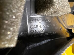 POSZYCIE OSŁONA OBUDOWA SŁUPKA PRZÓD A LEWY CITROEN DS7 CROSSBACK X74