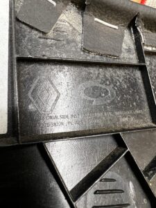 OSŁONA ZAŚLEPKA POD KIEROWNICĘ KONSOLI DESKI LEWA SKÓRA RENAULT KOLEOS II