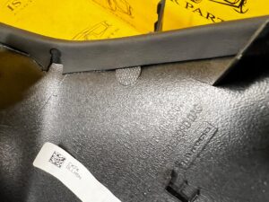 OSŁONA DEKOR DESKI KONSOLI SKÓRA PRAWA CITROEN DS7 CROSSBACK X74 EU