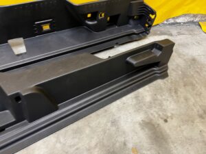 BOCZEK TAPICERKA OSŁONA BAGAŻNIKA LEWY LEWA CITROEN DS7 CROSSBACK X74