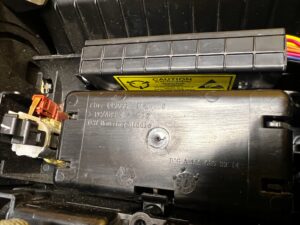 SCHOWEK UCHWYT NA KUBKI CUPHOLDER DREWNO MERCEDES GL X166