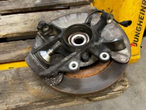 ZWROTNICA TARCZA PIASTA TYŁ LEWY MERCEDES GL X166 3.0 CDI 4MATIC