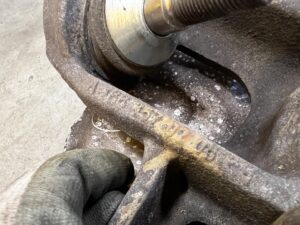 ZWROTNICA TARCZA PIASTA TYŁ PRAWY MERCEDES GL X166 3.0 CDI 4MATIC