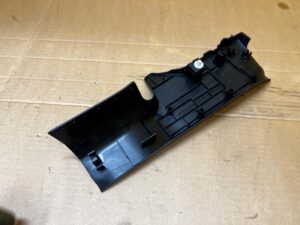 LISTWA OSŁONA NAKŁADKA PROGU TYŁ PRAWY PRAWA RENAULT KOLEOS II