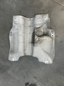 BLACHA OSŁONA TERMICZNA MERCEDES GL X166