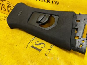 POSZYCIE OSŁONA OBUDOWA SŁUPKA ŚRODKOWEGO B PRAWA CITROEN DS7 CROSSBACK X74