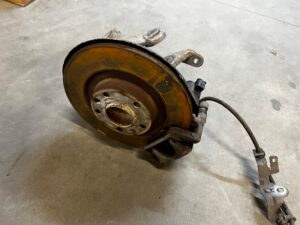 ZWROTNICA TARCZA TYŁ LEWY CITROEN DS7 CROSSBACK X74 2WD FWD 2.0 BLUE HDI