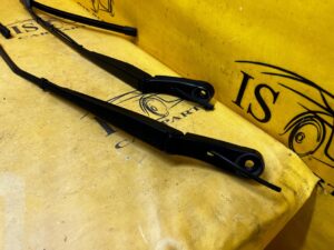 KOMPLET RAMIONA WYCIERACZKI PRZÓD CITROEN DS7 CROSSBACK X74 EU