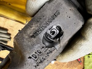 GĄBKA WYGŁUSZENIE OSŁONA PODSZYBIA PRAWA CITROEN DS7 CROSSBACK X74