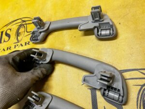 KOMPLET RĄCZKI RĄCZKA UCHWYTY PODSUFITKI RENAULT CLIO IV