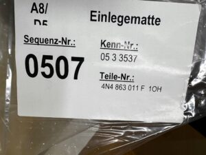 KOMPLET DYWANIKI WYCIERACZKI WELUROWE AUDI A8 D5 LONG EU NOWE OEM