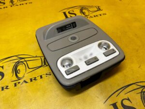 LAMPKA OŚWIETLENIE PODSUFITKI PRZÓD RENAULT CLIO IV