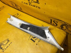 POSZYCIE OSŁONA OBUDOWA SŁUPKA PRZÓD A LEWY LEWA AUDI A8 D5 2TG