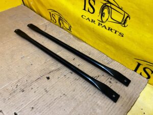 2 X PODPORA ŁĄCZNIK PASA PRZÓD PRZEDNIEGO AUDI A8 D5 LY9T