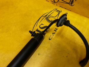 KOMPLET SIŁOWNIKI TELESKOPY KLAPY TYŁ BAGAŻNIKA MERCEDES GL X166