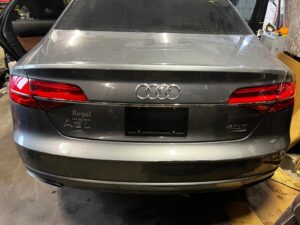 KPL KLAPA BAGAŻNIKA ZDERZAK TYŁ LAMPY AUDI A8 D4 LIFT LONG 4.0 TFSI USA