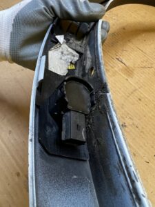 NAKŁADKA LISTWA NA BŁOTNIK BŁOTNIKA PRZÓD PRAWY PDC FORD KUGA MK2 LIFT