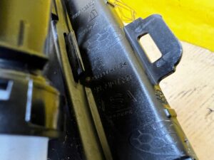 LAMPA PRZECIWMGIELNA HALOGEN KRATKA PRZÓD PRAWA PRAWY LED OPEL ASTRA L VI 6