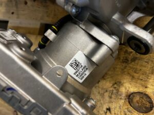 KOLUMNA KIEROWNICZA WSPOMAGANIE FORD KUGA MK3 EU