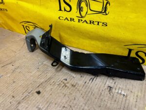 WSPORNIK MOCOWANIE BŁOTNIKA PRZÓD LEWY AUDI A8 D5 LY9T