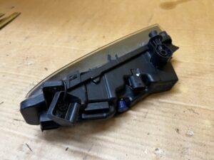 LAMPA PRZECIWMGIELNA HALOGEN PRZÓD PRAWA PRAWY LED BMW 5 G30 G31