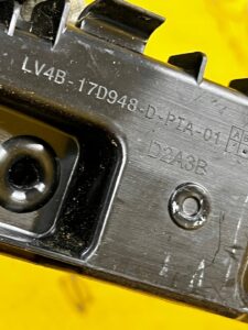 KOMPLET ŚLIZG MOCOWANIE WSPORNIK ZDERZAKA TYŁ PRAWY LEWY FORD KUGA MK3