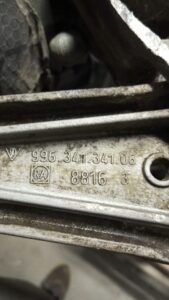 WAHACZ PRZÓD LEWY PORSCHE CARRERA 911 996 3.4