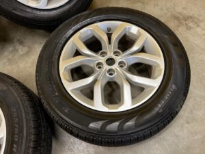 KOŁA FELGI OPONY CAŁOROCZNE LAND ROVER DISCOVERY V 5 L462 255/60 R19