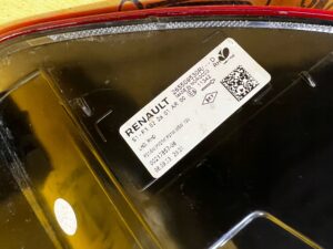 LAMPA TYŁ TYLNA PRAWY PRAWA DACIA SANDERO III