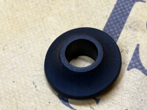 ZAŚLEPKA OSŁONA FOTELA KANAPY TYŁ PRAWY LEWY PORSCHE CARRERA 911 996 CABRIO