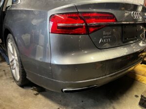 KPL KLAPA BAGAŻNIKA ZDERZAK TYŁ LAMPY AUDI A8 D4 LIFT LONG 4.0 TFSI USA