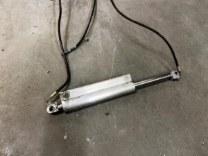 POMPA HYDRAULICZNA DACHU SKŁADANEGO PORSCHE CARRERA 911 996 CABRIO