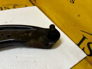 WAHACZ PRZÓD PRAWY DOLNY RENAULT KOLEOS II