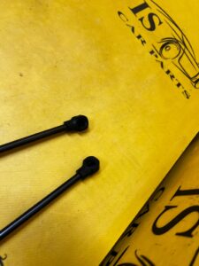 KOMPLET SIŁOWNIKI TELESKOPY KLAPY TYŁ BAGAŻNIKA DACIA SANDERO III