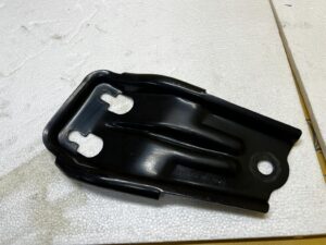 UCHWYT WSPORNIK MOCOWANIE WÓZKA SANEK LEWY FORD KUGA MK3 2.5 HYBRID PHEV