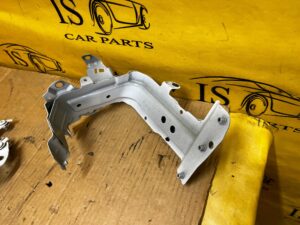 WSPORNIK MOCOWANIE BŁOTNIKA PRZÓD LEWY AUDI Q7 II 4M