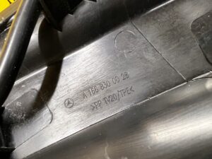 PODSZYBIE OSŁONA WLOTU POWIETRZA SPRYSKIWACZE MERCEDES GL X166 LHD