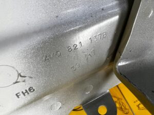 WSPORNIK MOCOWANIE BŁOTNIKA PRZÓD LEWY AUDI Q7 II 4M