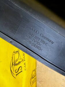 KOMPLET USZCZELNIENIE OSŁONA GÓRNA BŁOTNIKA PRZÓD PRAWA LEWA AUDI Q7 II 4M