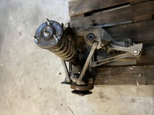 ZWROTNICA AMORTYZATOR WAHACZE TYŁ PRAWY PORSCHE CARRERA 911 996 3.4 2WD RWD