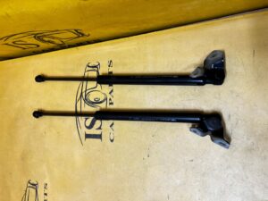 KOMPLET SIŁOWNIKI TELESKOPY KLAPY TYŁ BAGAŻNIKA DACIA SANDERO III