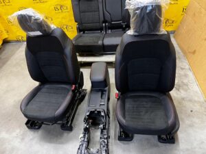 FOTELE PRZÓD TYŁ KANAPA GRZANE TUNEL PODŁOKIETNIK FORD KUGA MK3 ST-LINE EU