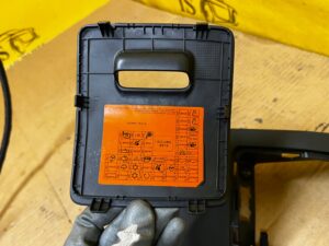 OSŁONA ZAŚLEPKA DESKI KONSOLI BEZPIECZNIKÓW PORTU OBD HYUNDAI I30 III EU