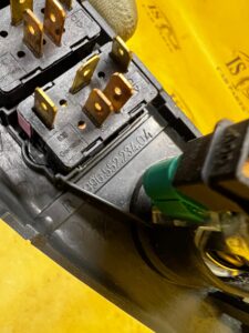 PRZEŁĄCZNIK PANEL DESKI KONSOLI PRAWY PORSCHE CARRERA 911 996 CABRIO LHD