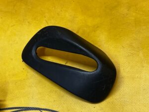 OSŁONA PASA BEZPIECZEŃSTWA PRZÓD LEWY PORSCHE CARRERA 911 996 CABRIO